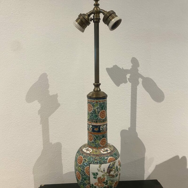 Lampe vase en porcelaine