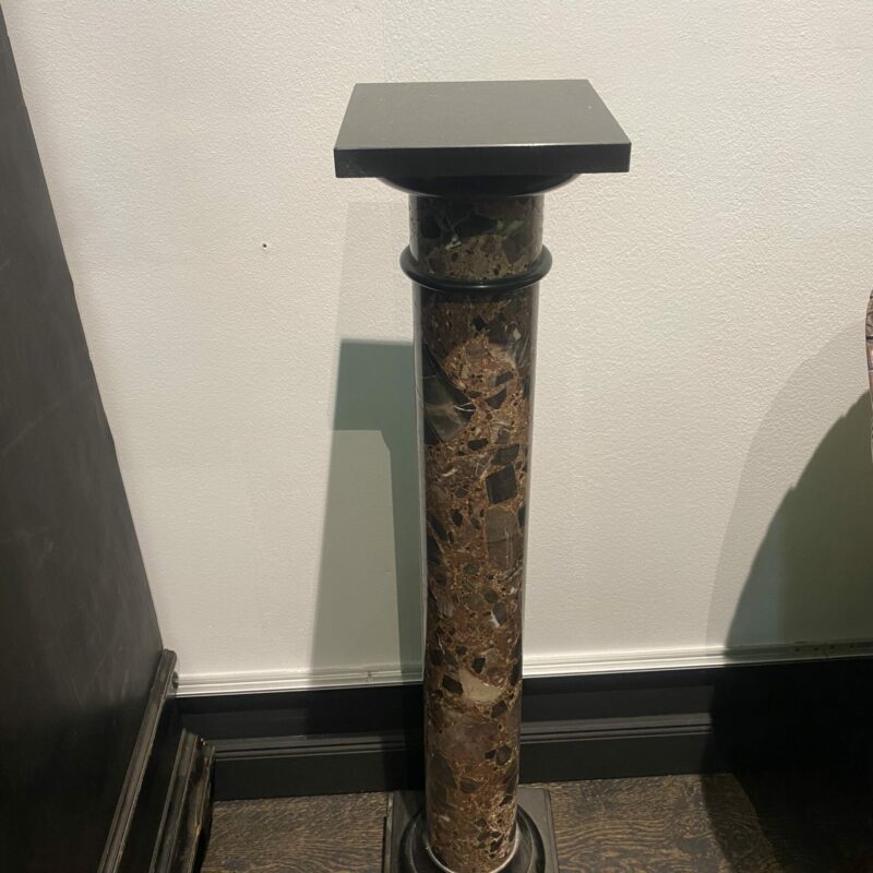Colonne en marbre
