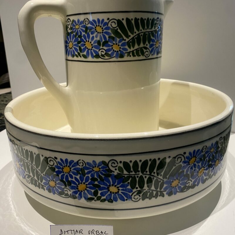 Cruche à laver et sa bassine