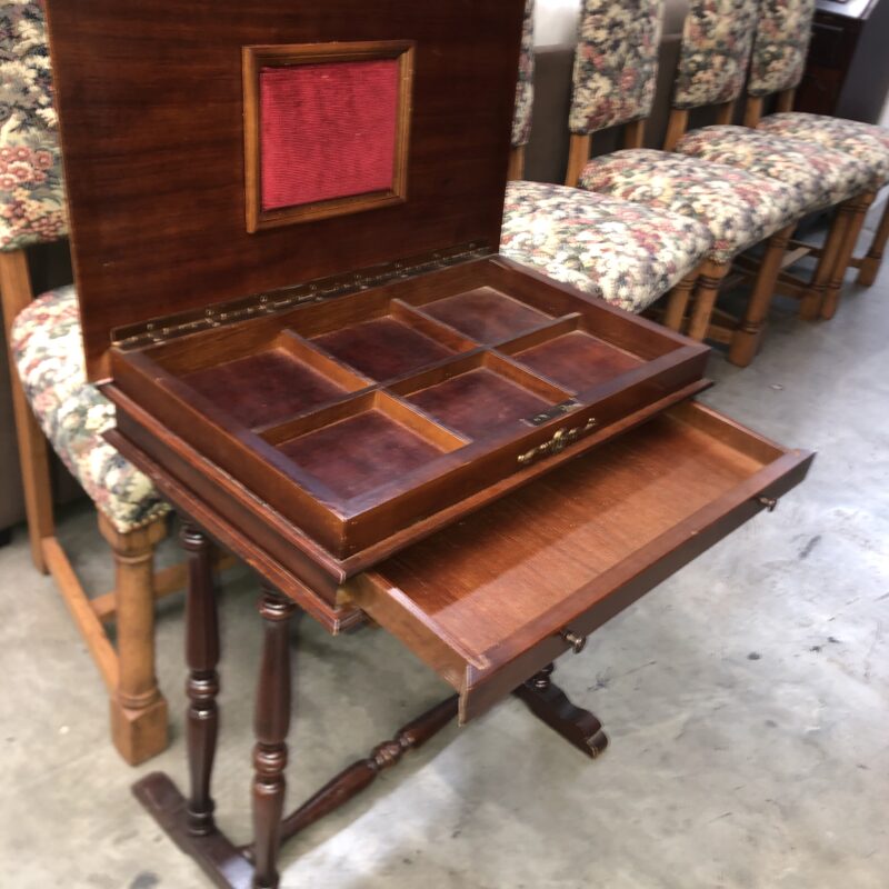 Petit meuble couture