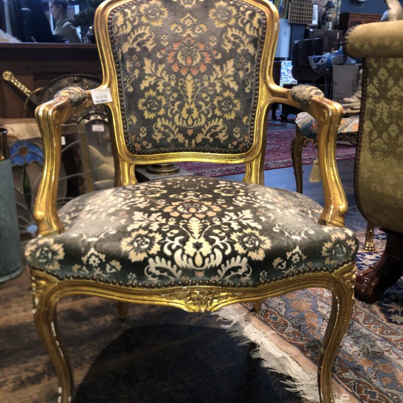 Fauteuil de style Louis XVi