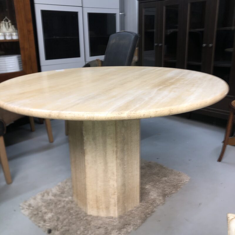 Table de salle à manger