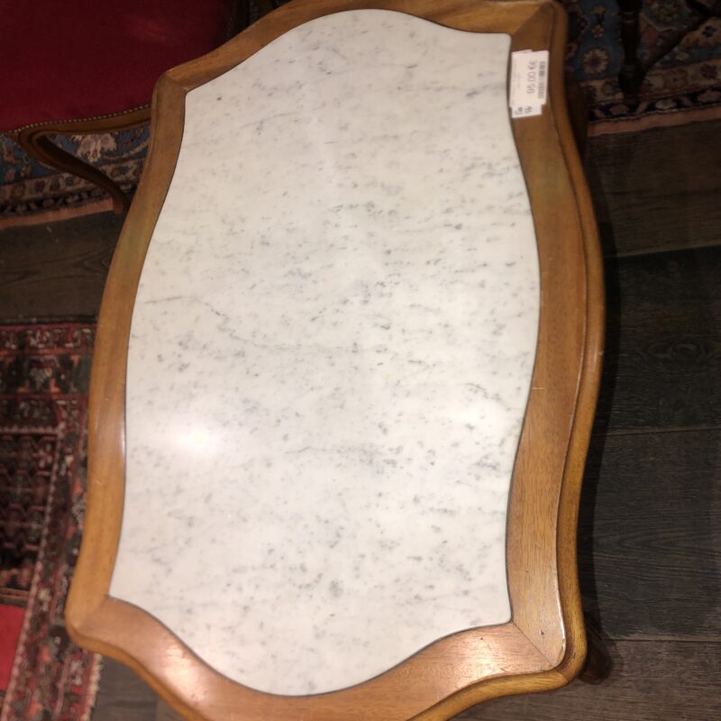 Table d’appoint de style Louis XV Début XXe