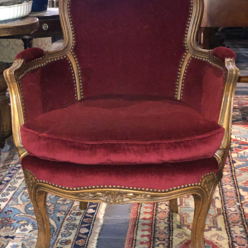 fauteuil velour  style Louis XV