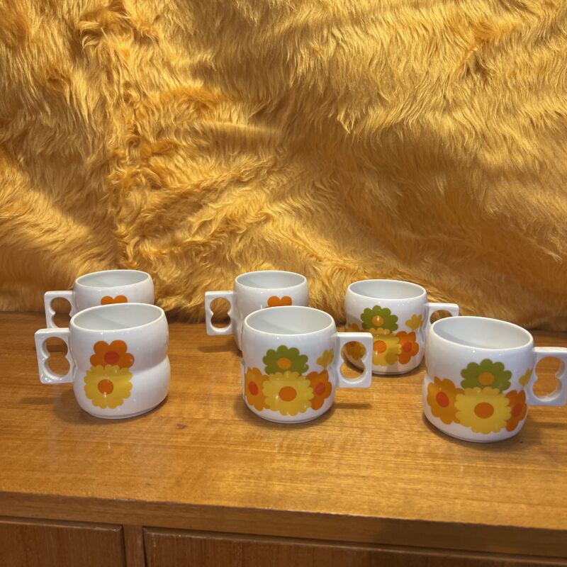 6 tasses vintage’70