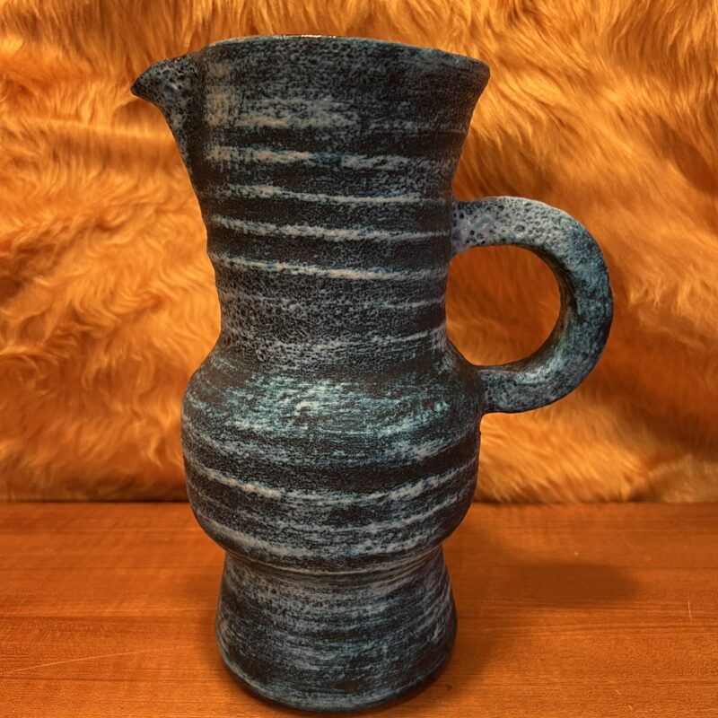 Accolay cruche en grès émaillé bleu