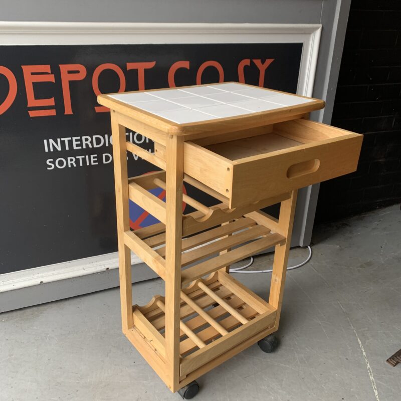 Meuble pour rangement de bouteilles de vin