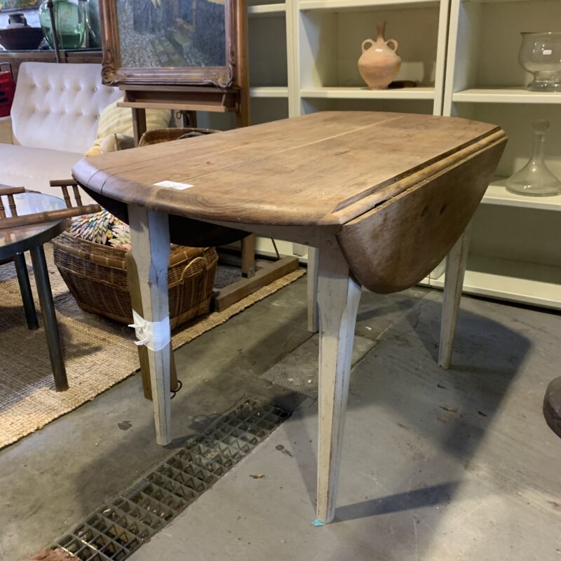 Table rustique ronde