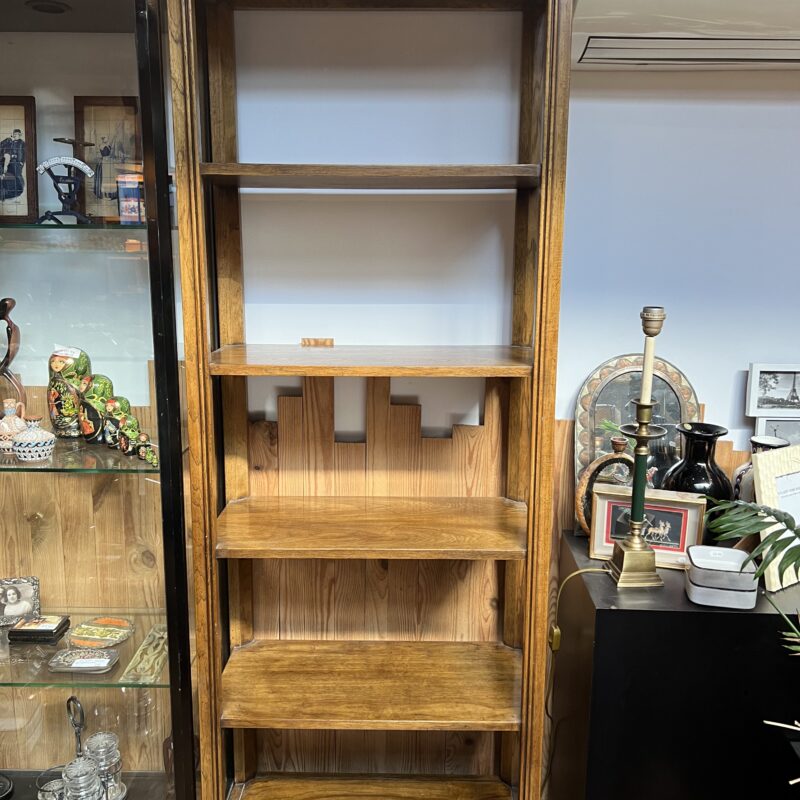 Grande armoire en bois