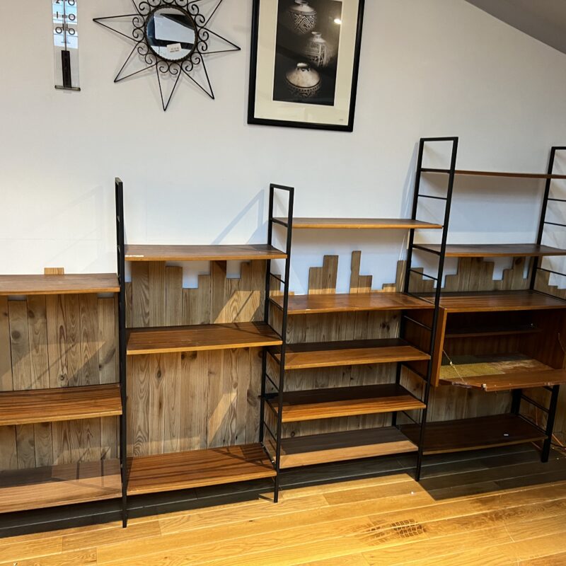 Armoire/ étagère  en bois