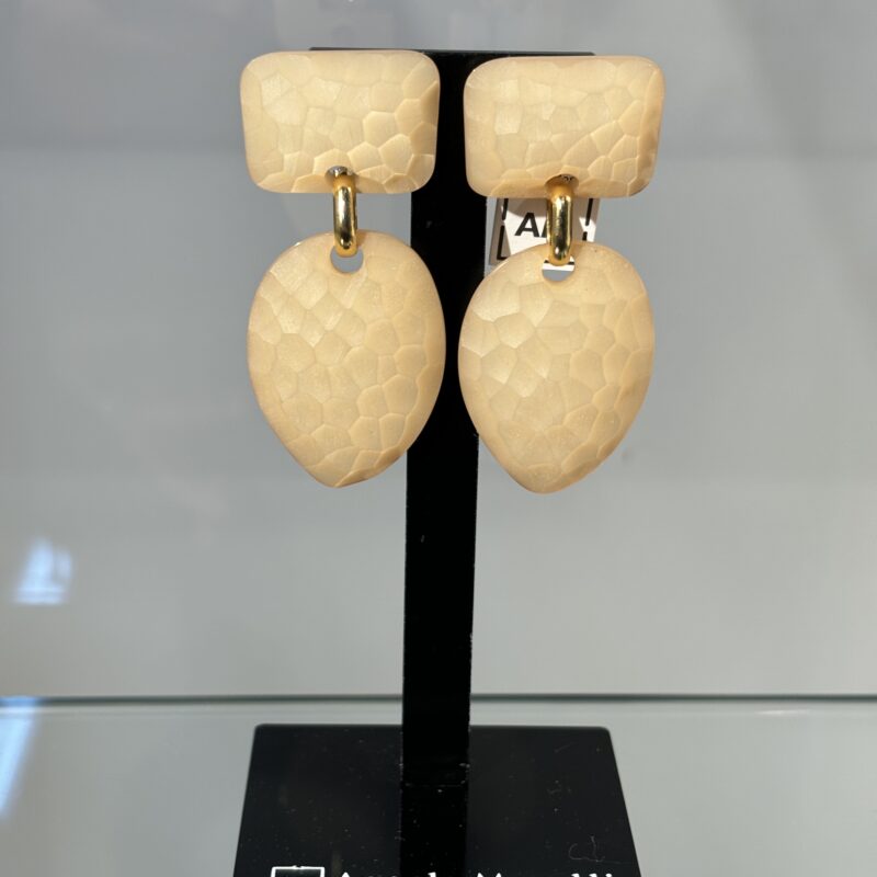 Bijoux .boucle d’oreille. Angelo Moretti