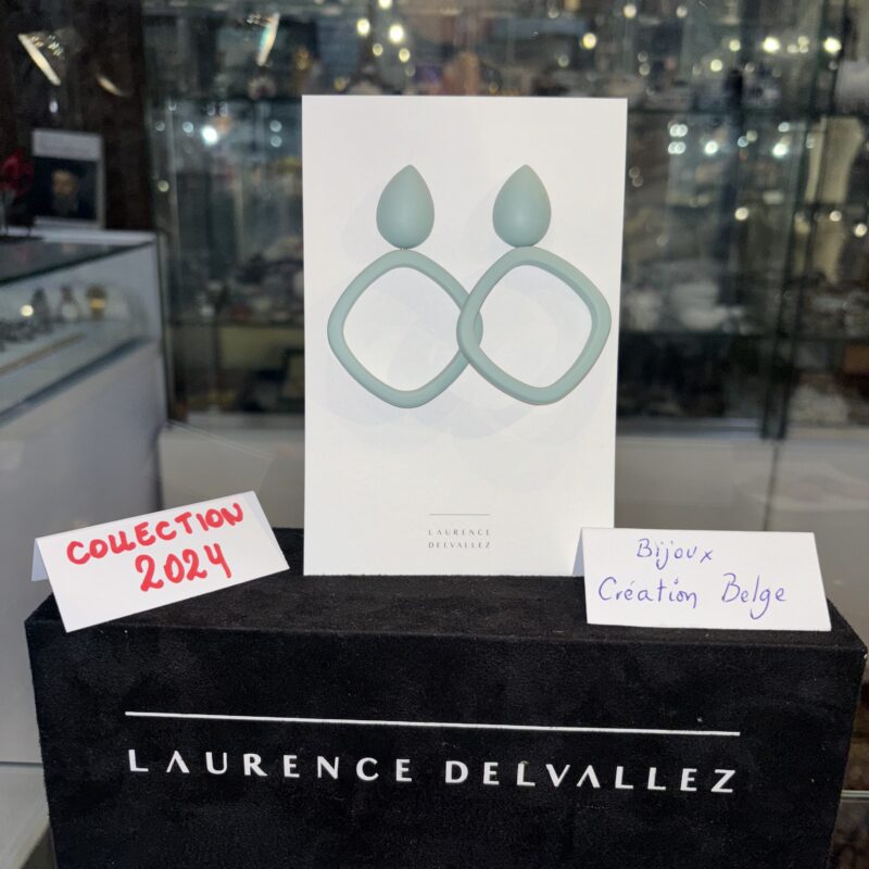 Bijoux. Boucle d’oreille. Laurence Delvallez