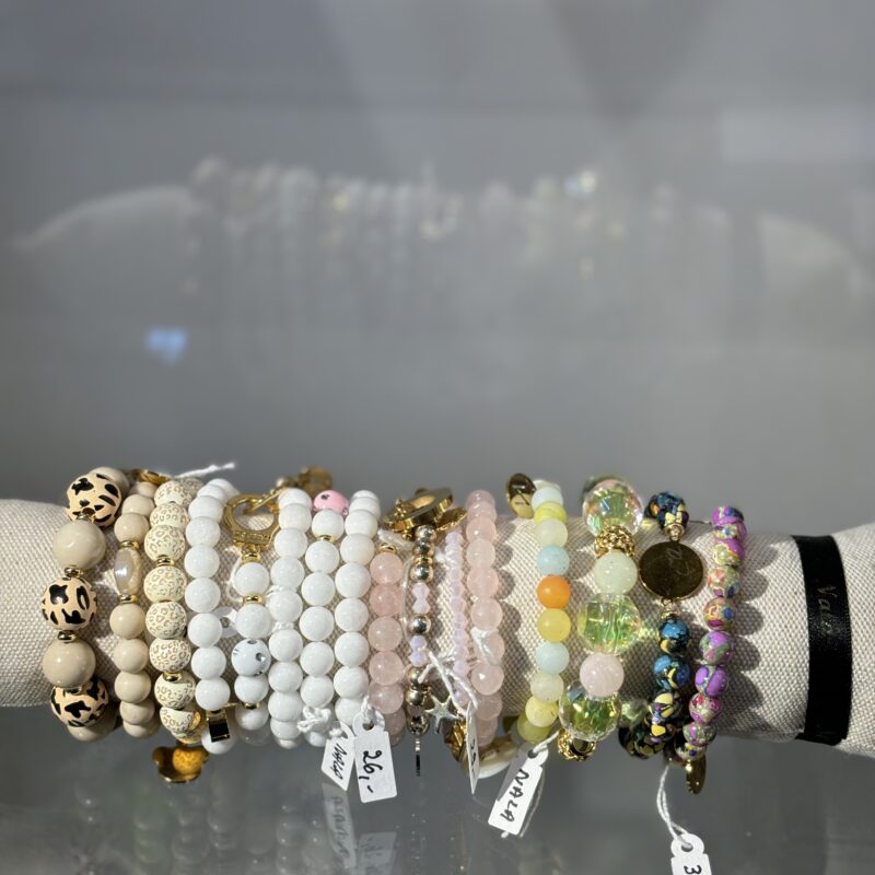 Bijoux Bracelets . Collection Belge 2024