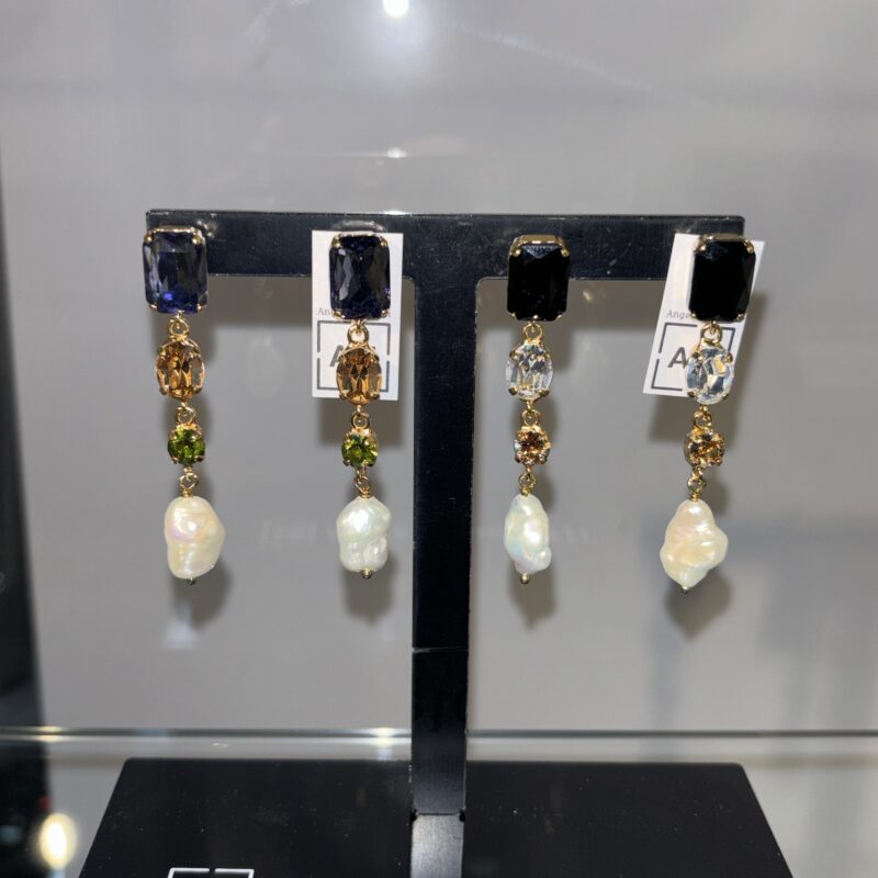 Bijoux. Boucle d’oreille. Angelo Moretti