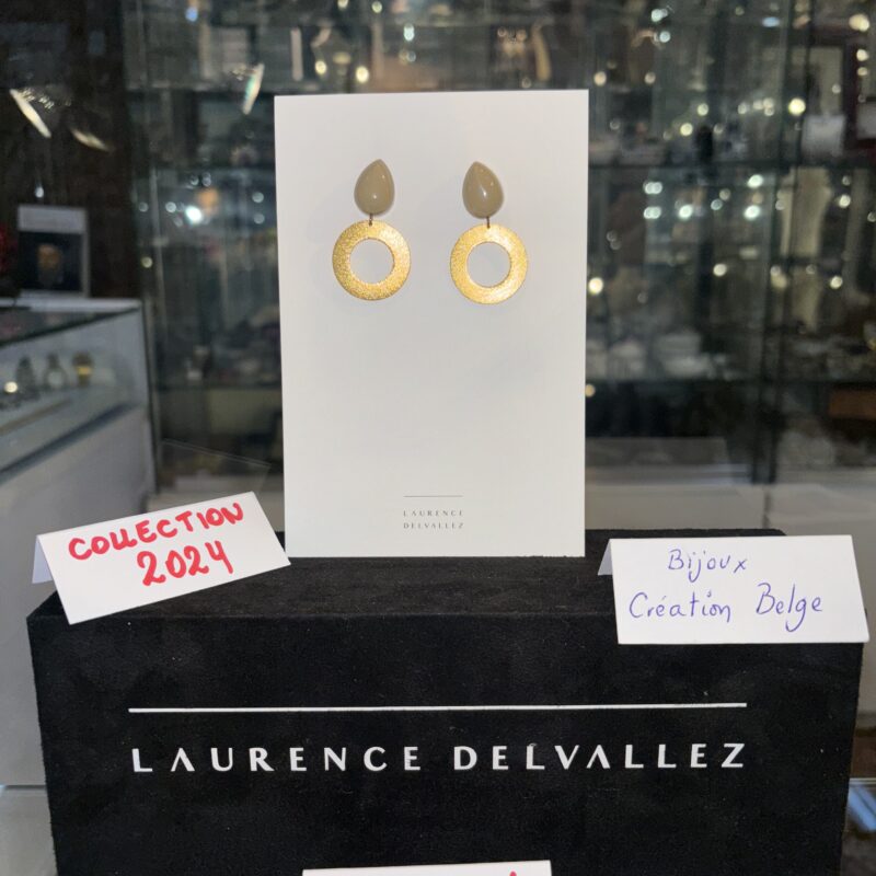 Bijoux. Boucle d’oreille. Laurence Delvallez