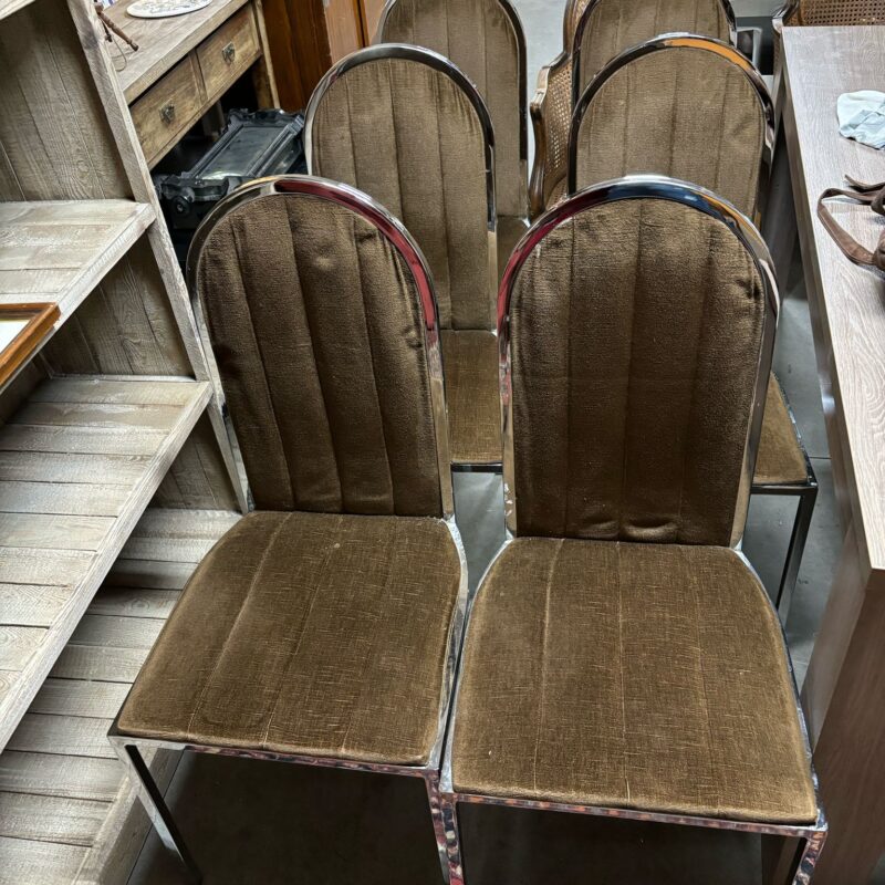 5 chaises tissu marron