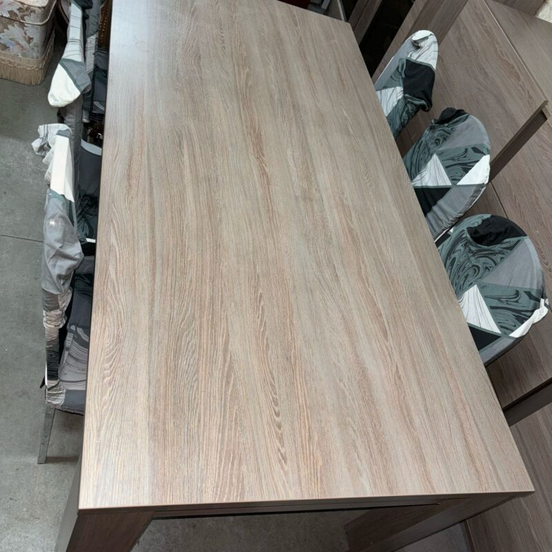 Table en bois