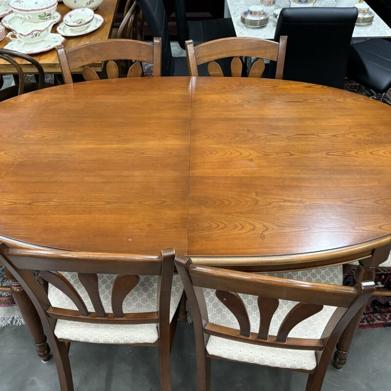 Table avec rallonge et 6 chaises