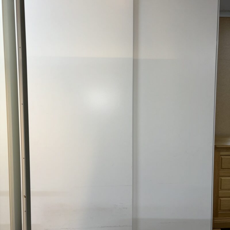 Armoire blanche 2 portes