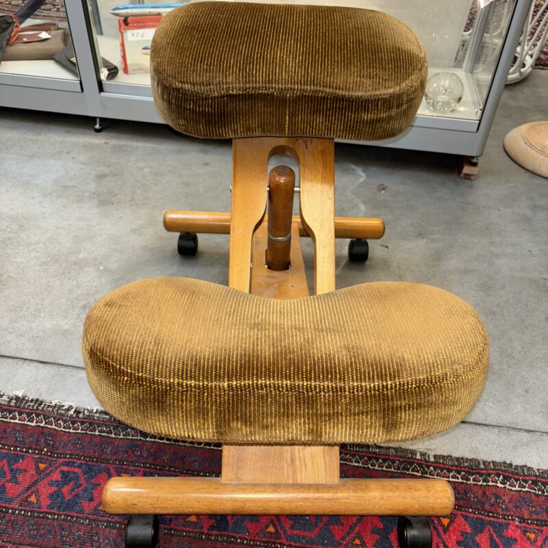 Chaise ergonomique genoux