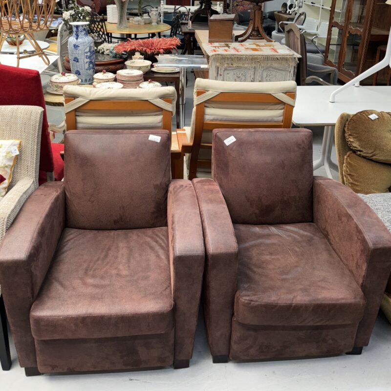 Paire fauteuils nubuk brun