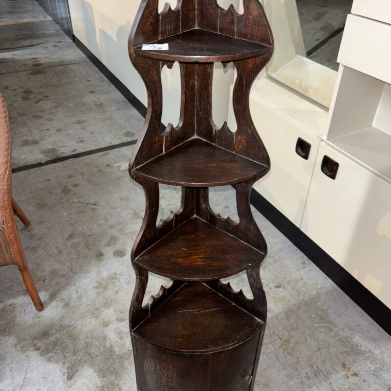 Étagère en bois
