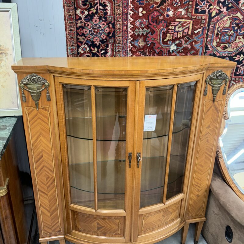 Vitrine marquetée style louis xv 2 portes (Copie)